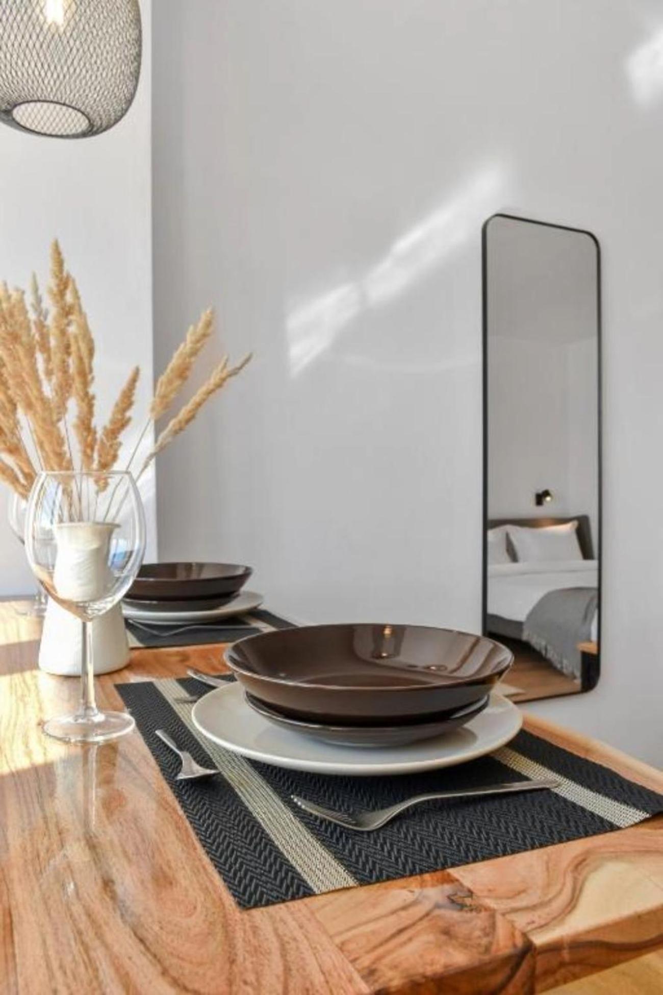 Serene Retreat - Beautifully Designed Studio Bucureşti Exterior foto